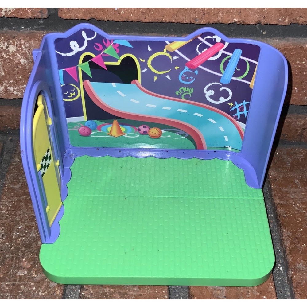 Gabby's Dollhouse Carlita's Play Room Replacement Piece Purple Green Race Track